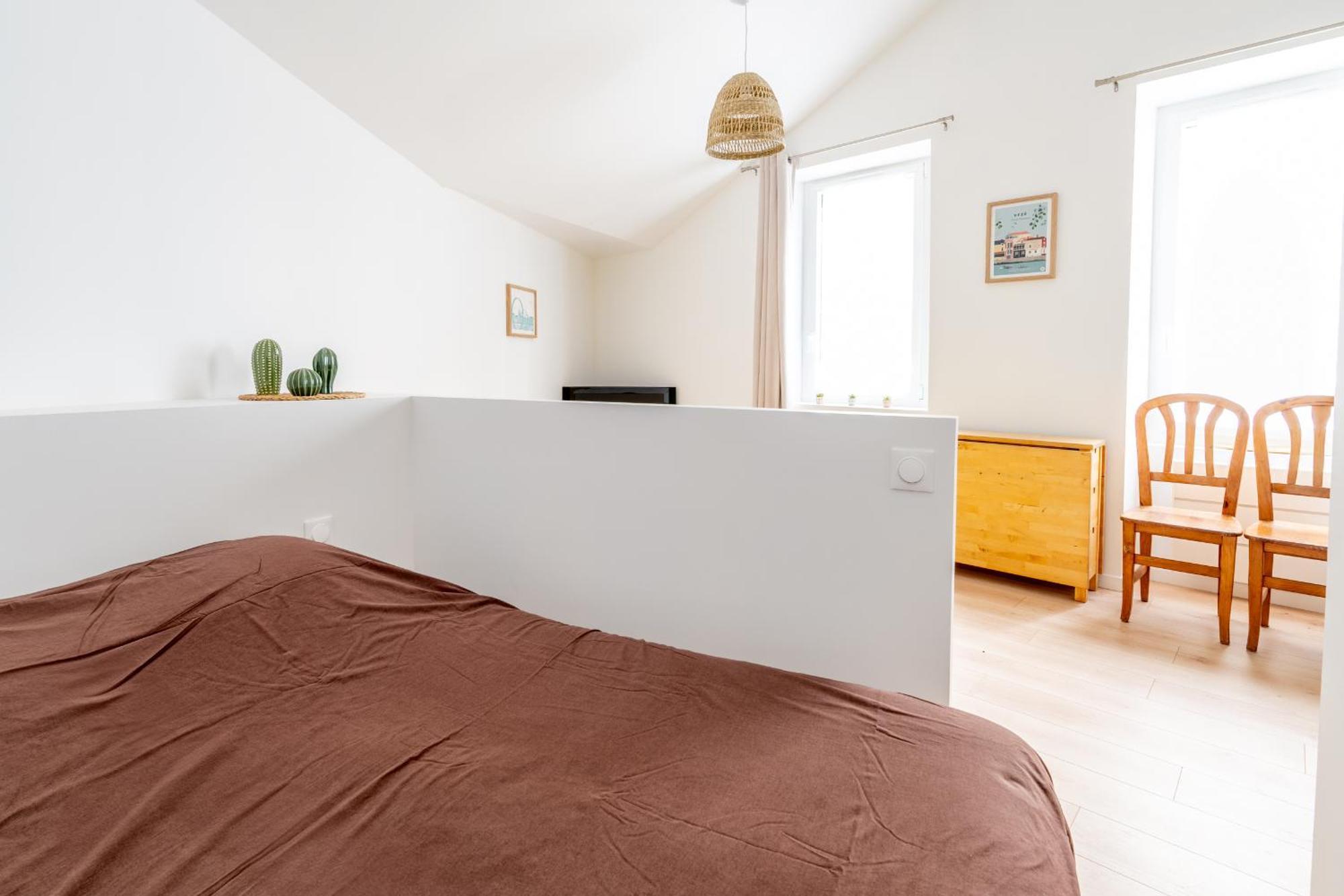 Apartment Cosyrez - Wifi, Central, Calme Reze